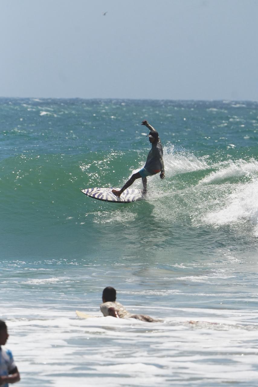 Surf lesson at Arugam Bay