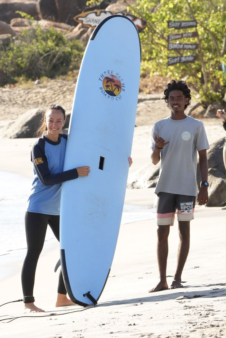 Surf lesson at Arugam Bay